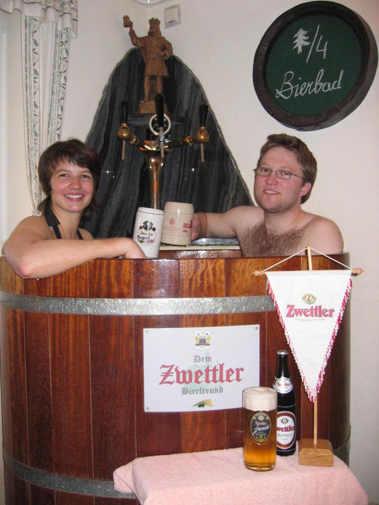 Hotel Gasthof Zur Kirche Kottes Esterno foto